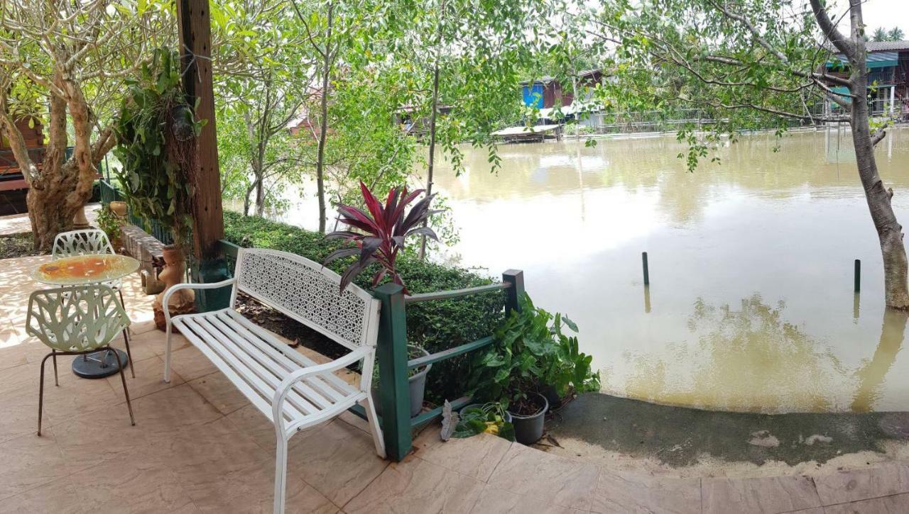 Nung Ni Bang Khon Thi Resort Amphawa Luaran gambar